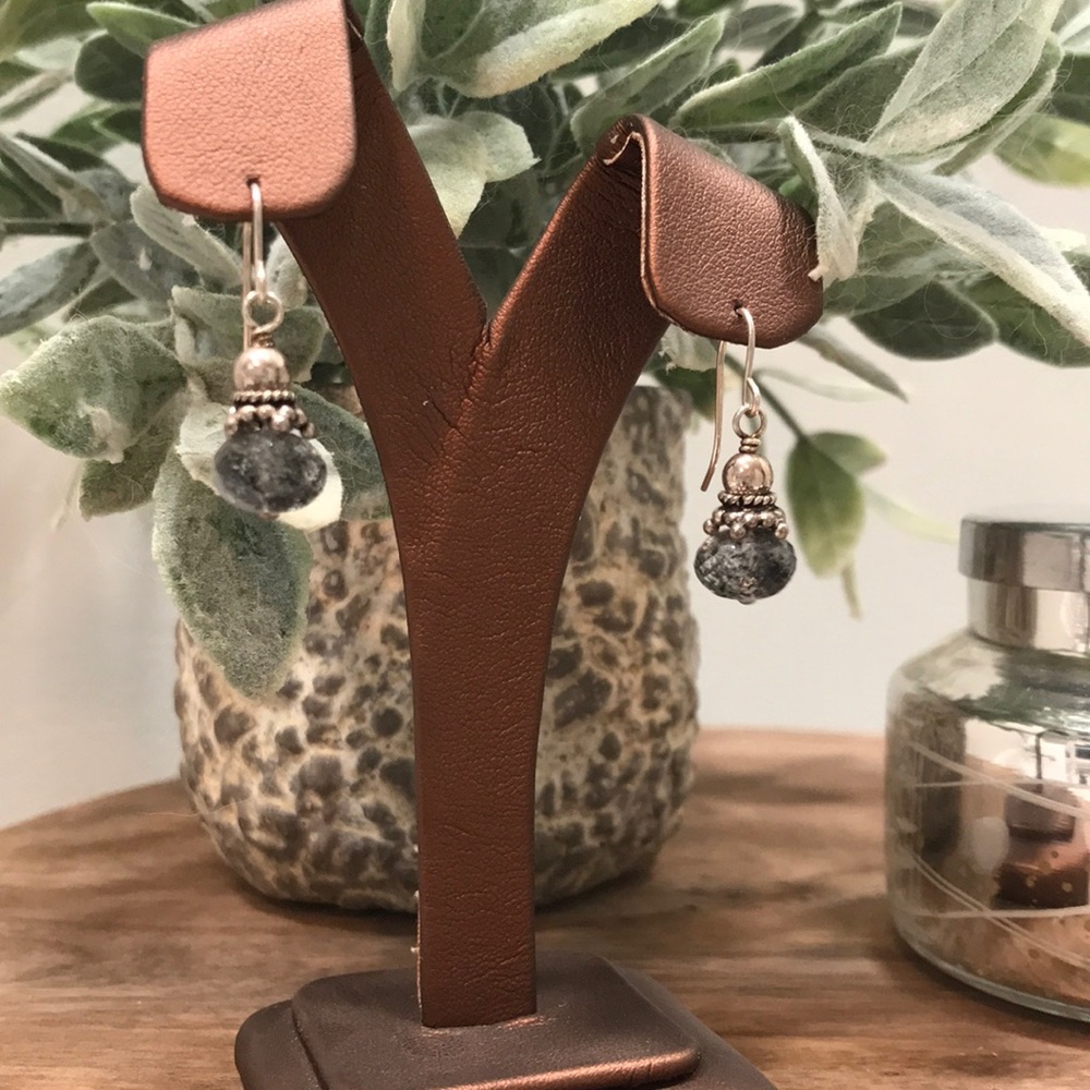 Grey aquamarine earrings